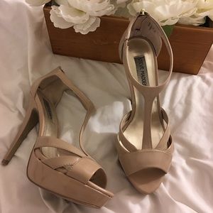 Steve Madden nude heels